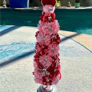New Valentines Day Adorable Pom-Pom Tree 🛍️❤️💕